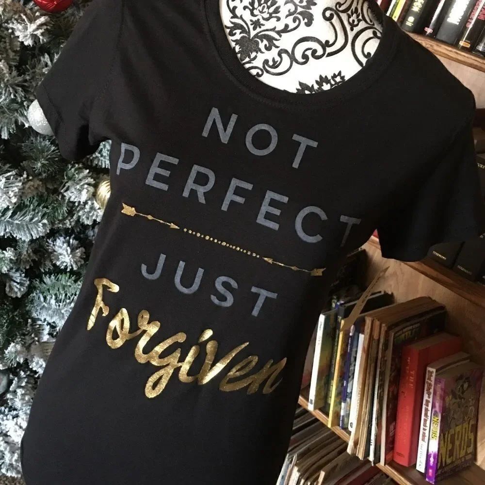 New Vintage Grace and Truth Top Size S